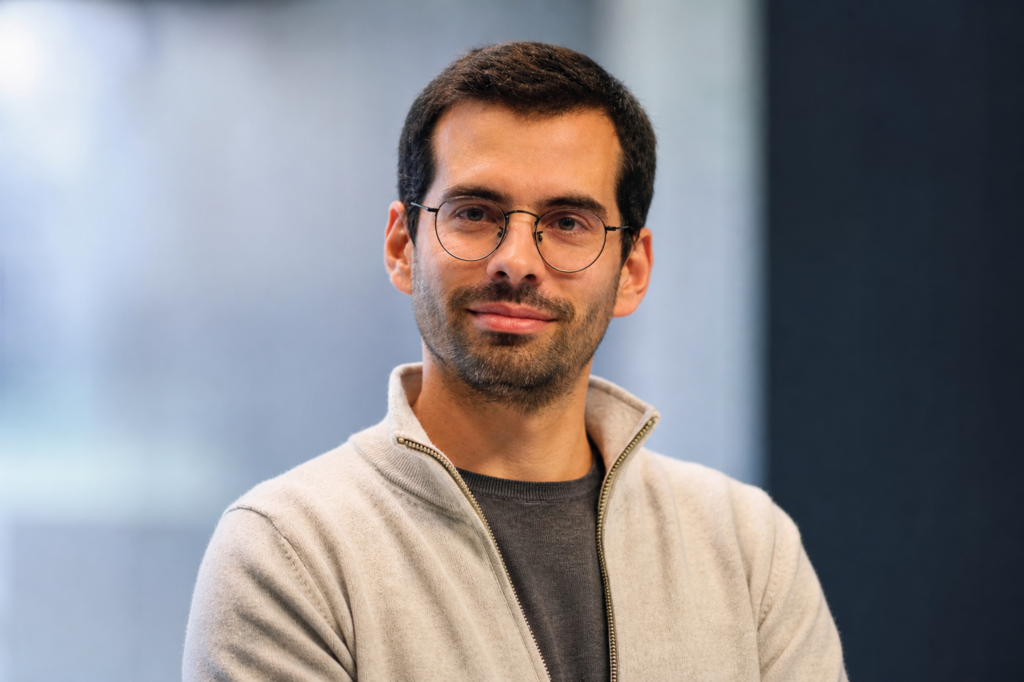 演讲嘉宾：Mr Vasco Lopes, Co-Founder and CEO of DeepHarmonic